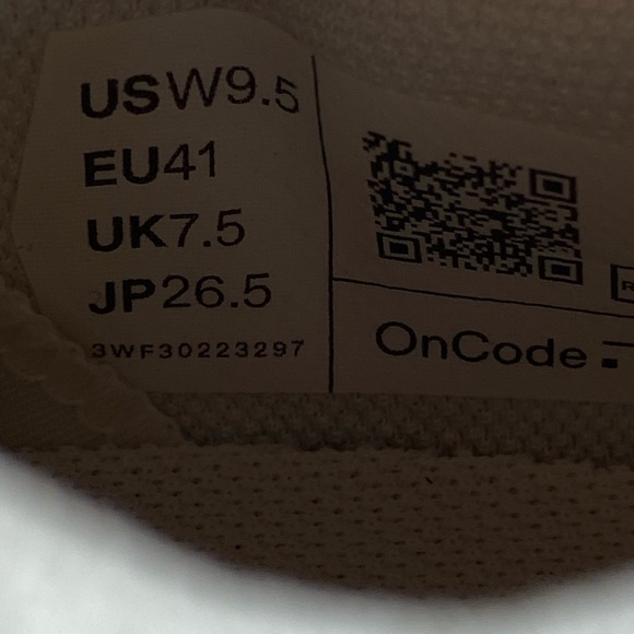 On Cloudsurfer Max women’s shoe size 9.5 - Picture 11 of 11